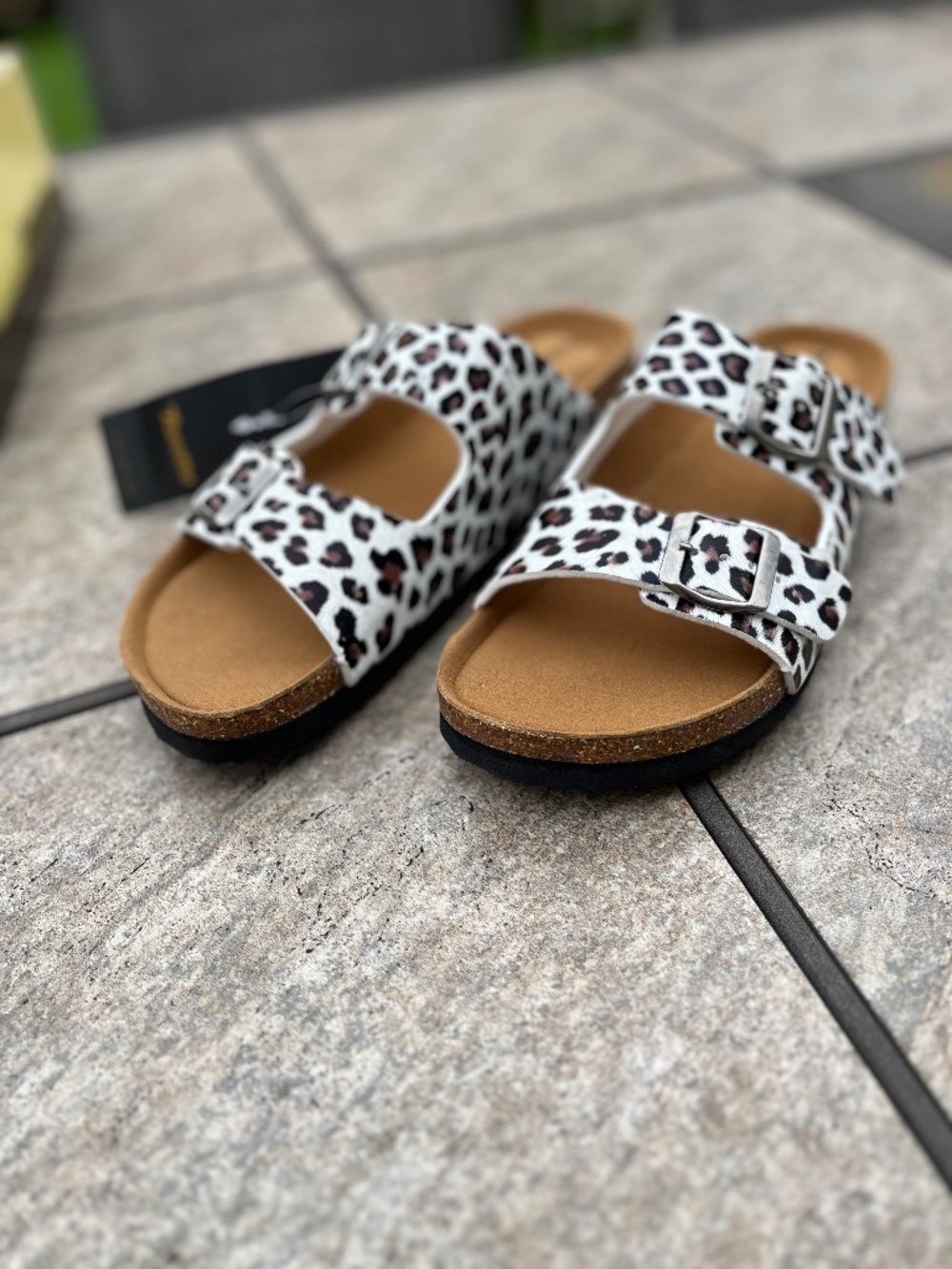 Torotto leopard sandals NWT